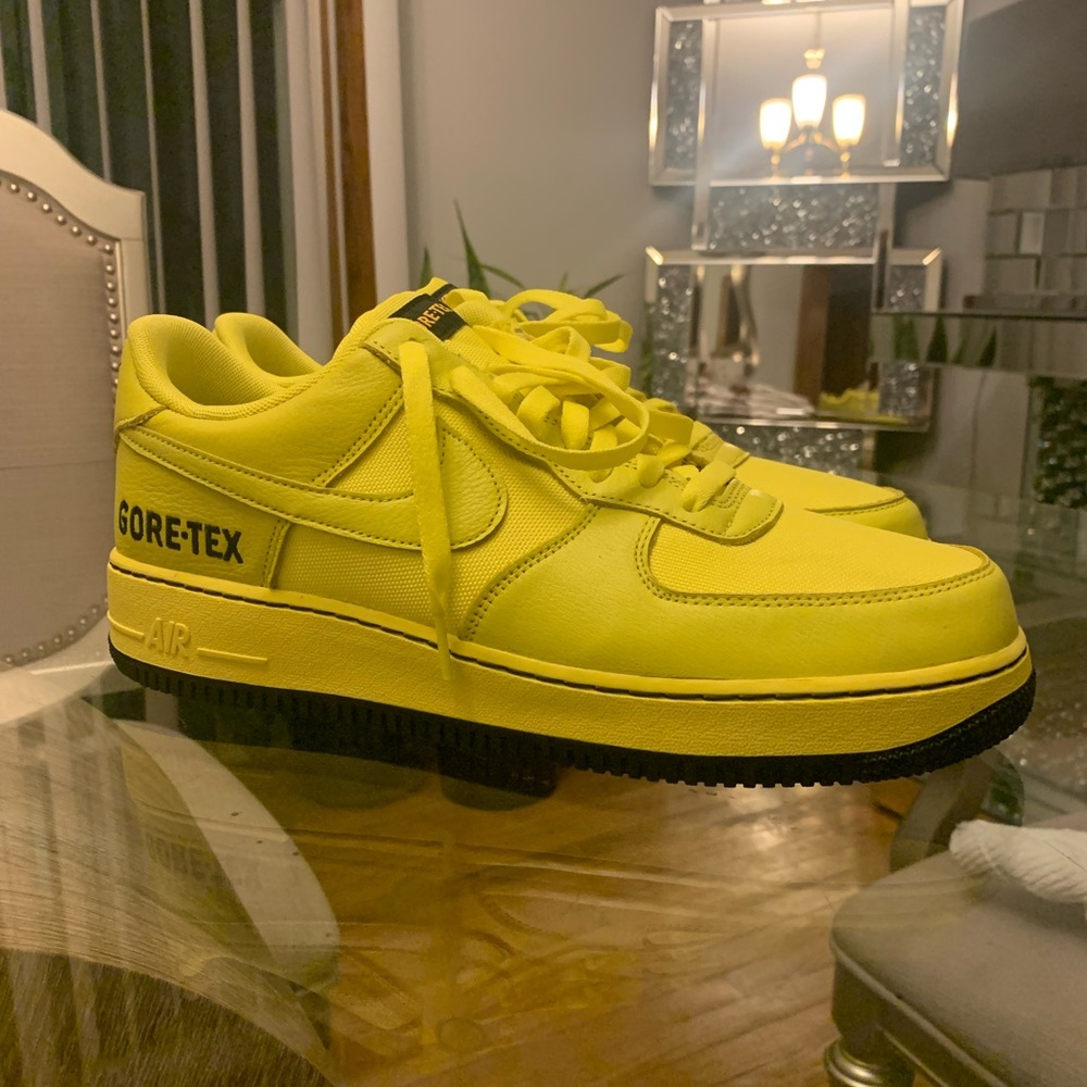 Brand New Nike Gore-Tex!